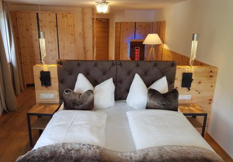 Zirben Suite with Double Bed